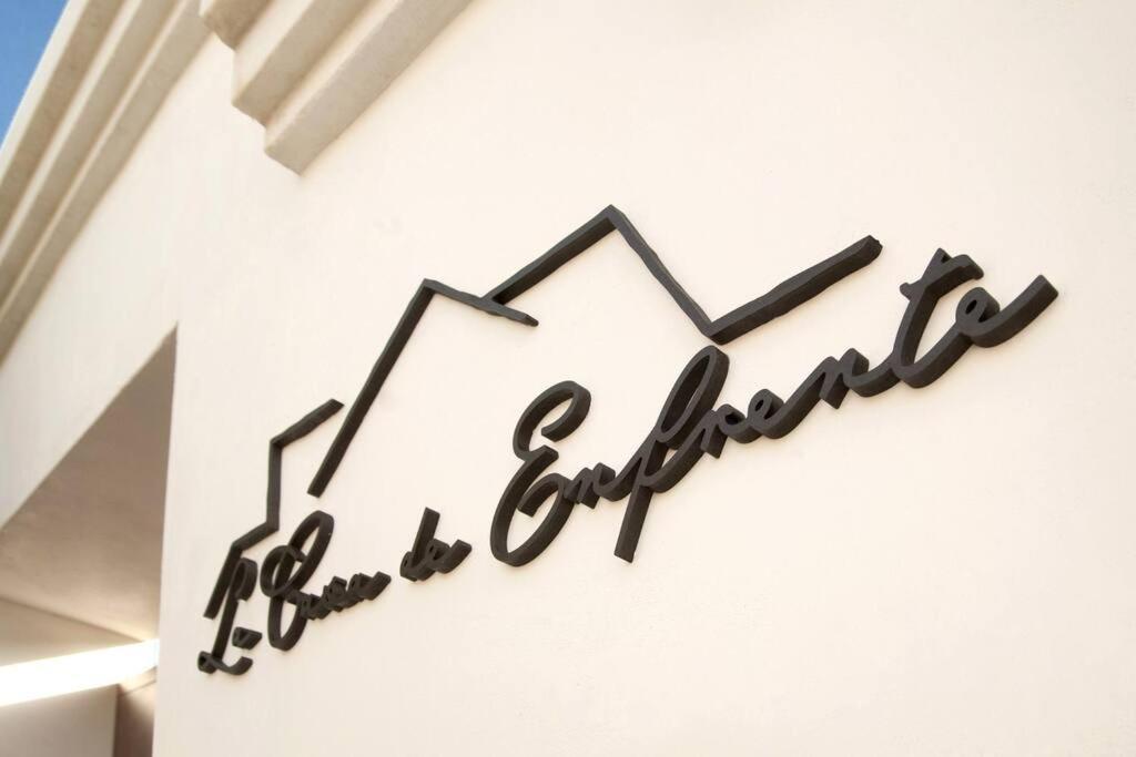 La Casa De Enfrente Villa Herencia Luaran gambar